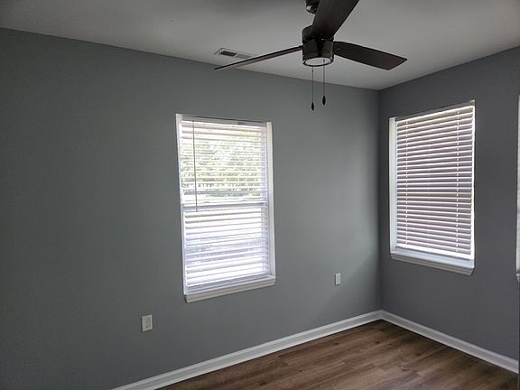 2nd image of 236 Blakelyville Rd