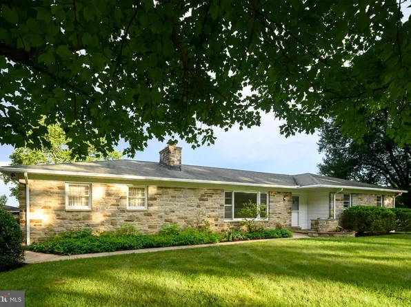 2992 Normandy Dr, Ellicott City, MD 21043