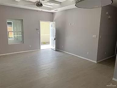 4th image of 507 Newport Ave APT 4