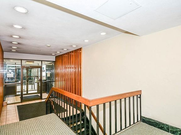 3rd image of 585 Revere Beach Pkwy APT 510