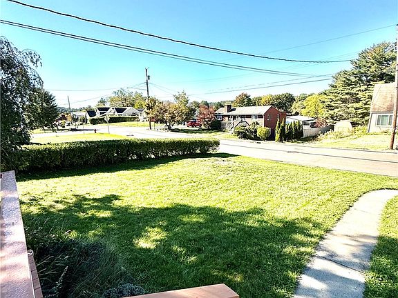 3rd image of 611 Stanton Ave
