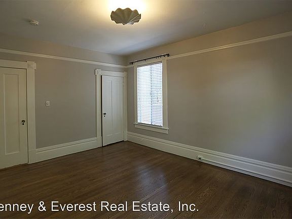 4th image of 3122 Sacramento St APT 2