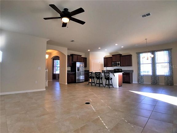 5th image of 8679 Bayview Crossing Dr