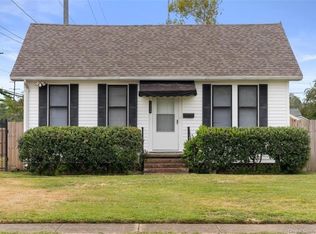 1330 10th St, Lake Charles, LA 70601