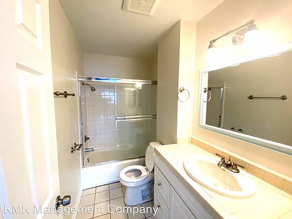 5th image of 3764 Delmas Ter APT 13