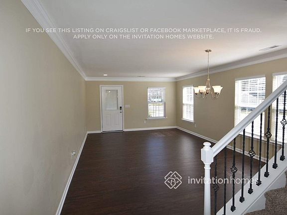 2nd image of 2936 Roundleaf Ct