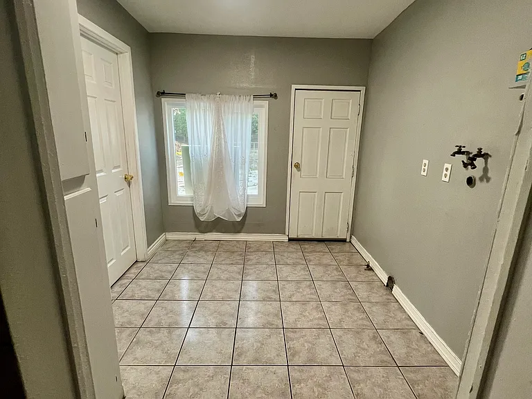 3693 Lugo Ave — Photo 20