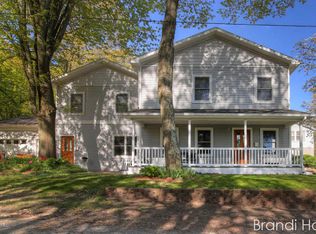 8453 Brower Ave NE, Rockford, MI 49341