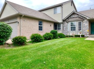 22674 Woodcreek Dr, Taylor, MI 48180