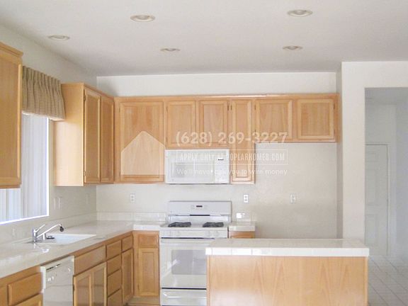 2nd image of 28153 Glenside Ct