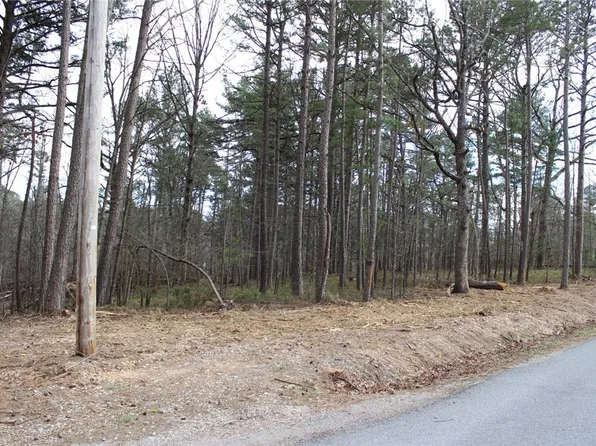 Cavern Dr, Rogers, AR 72756