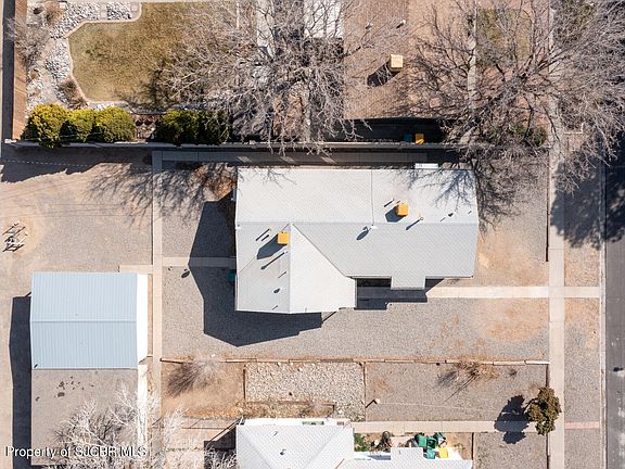 3rd image of 1106 N Monterey Ave #1/2