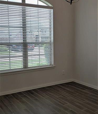 4th image of 110 Harvest Way
