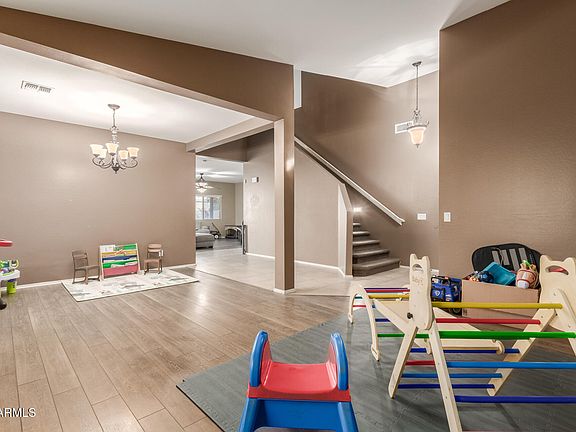 5th image of 1270 W BEACON Court