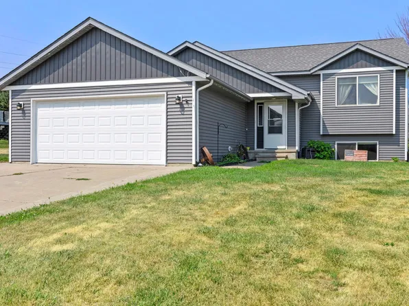 407 N 9th St, Goodhue, MN 55027