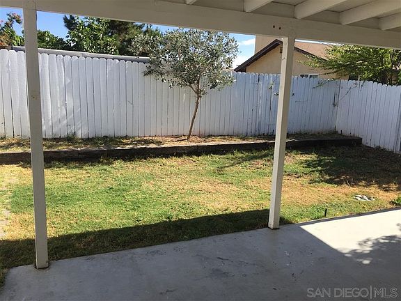 5th image of 4605 Calle De Retiro