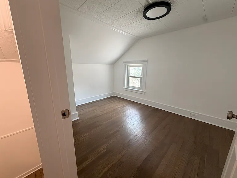 94 Center St — Photo 15