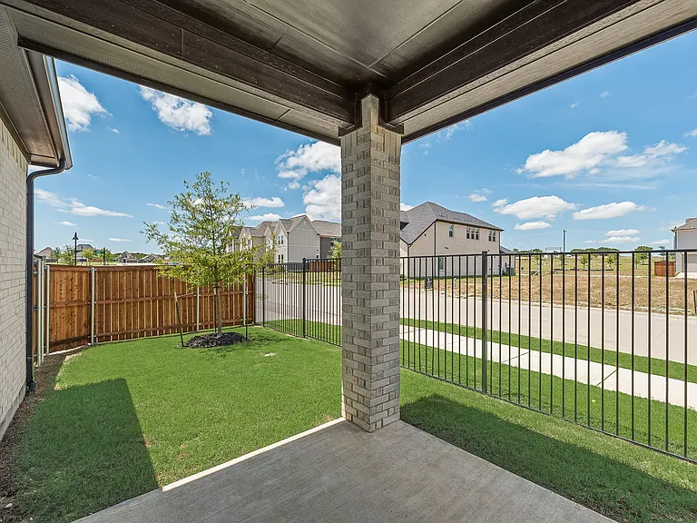 1532 Sandhill Ln — Photo 22