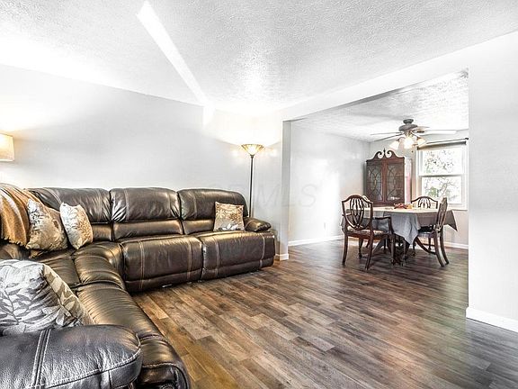 4th image of 3182 Cranston Dr