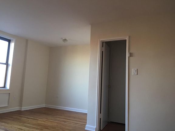 3rd image of 410 E 25th St APT 6E