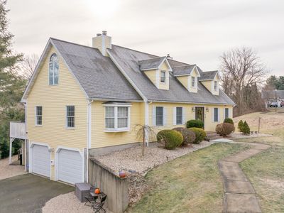 35 McGrath Drive, Middletown, CT, 06457
