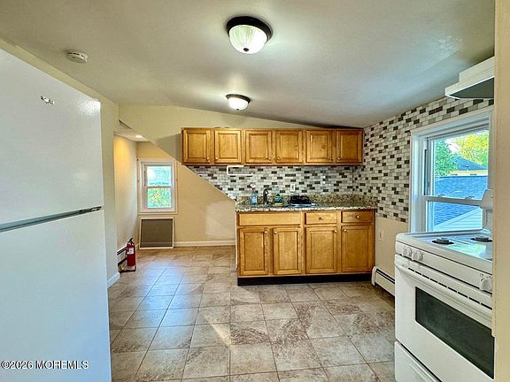 5th image of 196 Milton Ave Floor 2