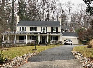 6621 Lybrook Ct, Bethesda, MD 20817