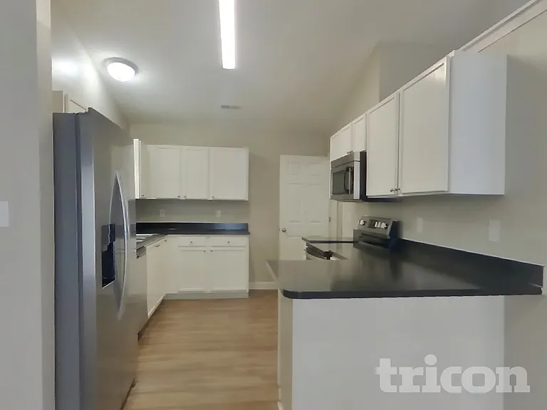 956 Ashland Ave — Photo 5