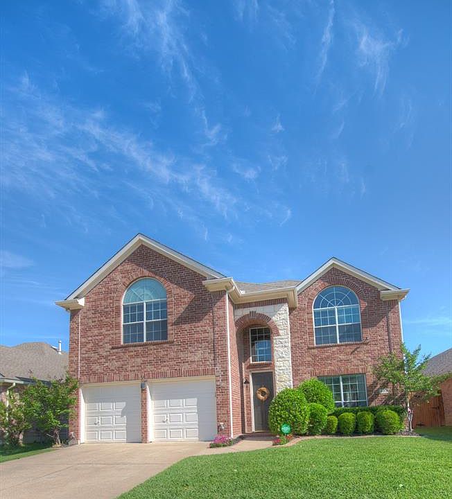 1st image of 403 Fountain Park Dr