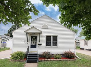 1093 Gale St, Winona, MN 55987