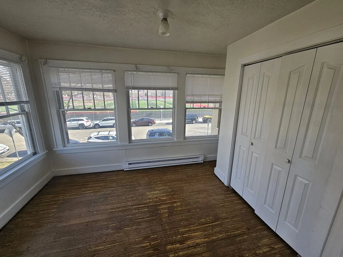 Washington St - 8 Unit — Photo 2