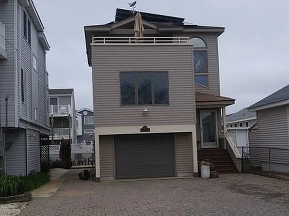111 W Winifred Ave, Brant Beach, NJ 08008