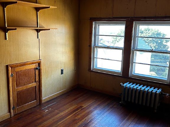 3rd image of 540 Ripple St