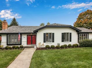 1164 Furlong Dr, Libertyville, IL