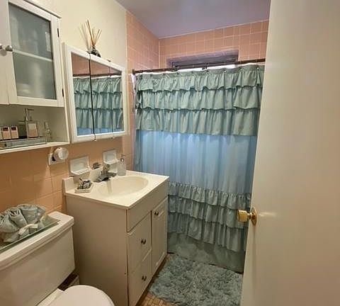 5th image of 1117 Greenleaf Ave