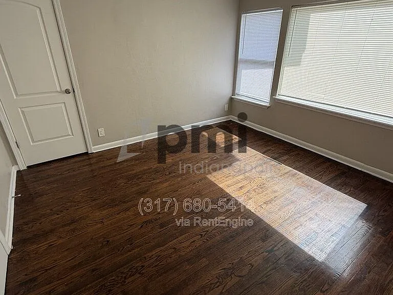 14992 Allisonville Rd — Photo 17