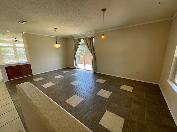 4th image of 12400 Tularosa Trl NE