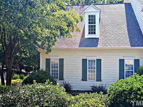 3rd image of 790 Parkside Townes Ct