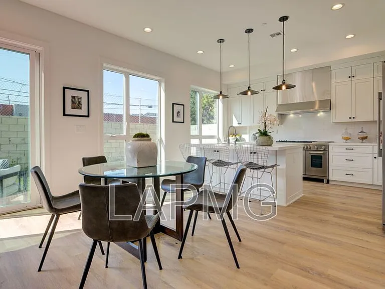 6016 Comey Ave #6016 — Photo 8
