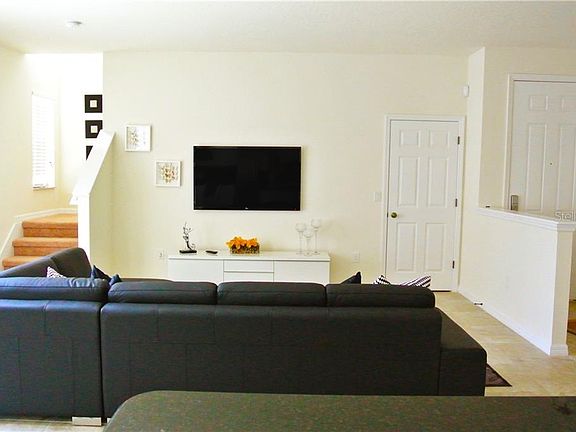 3rd image of 650 Las Fuentes Dr