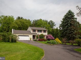 2 Orchid Pl, Lebanon, NJ