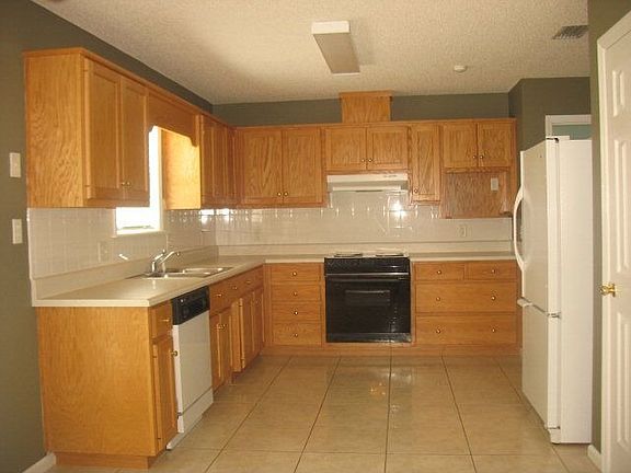 4th image of 4325 Summerlin Dr