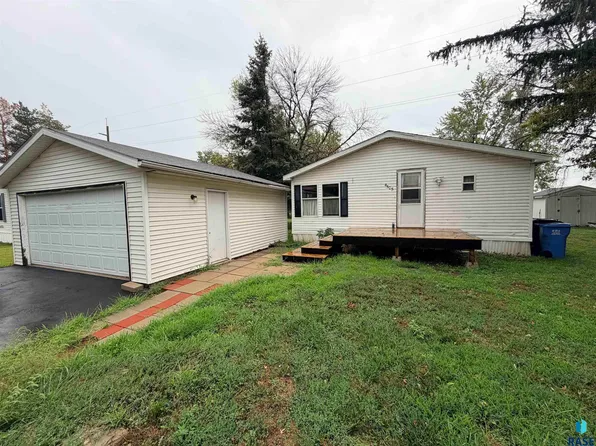 4505 W Thad Pl, Sioux Falls, SD 57106