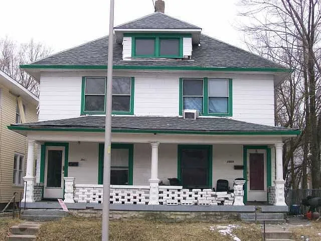 2909 E New York St photo 1