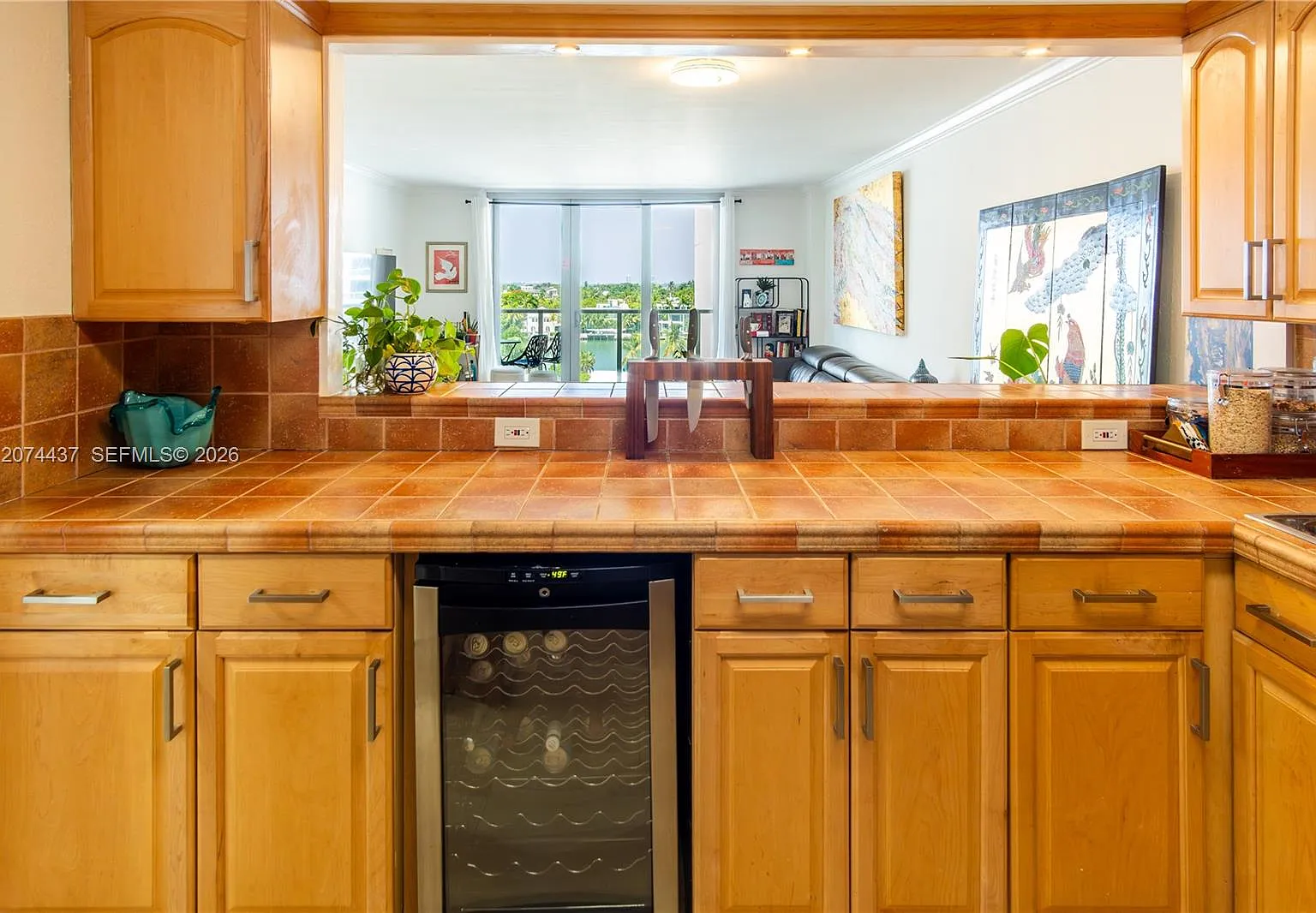 Arlen Beach Condo — Photo 4