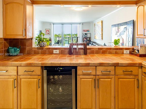 4th image of 5701 Collins Ave APT 605