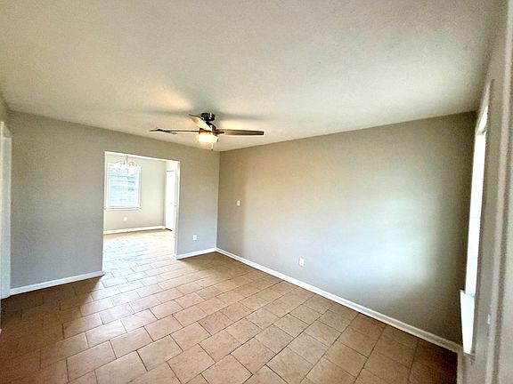 3rd image of 1131 Morgan St