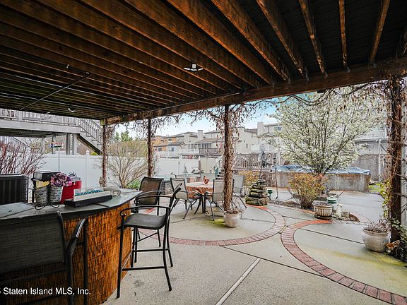 5th image of 611 Klondike Ave