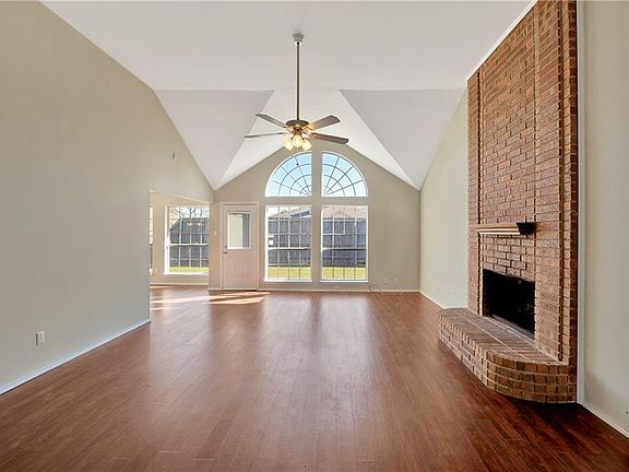 2nd image of 3758 Constitution Dr