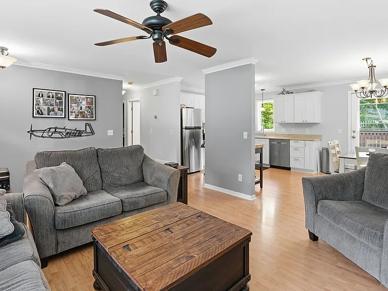 4834 Hanover Rd — Photo 9